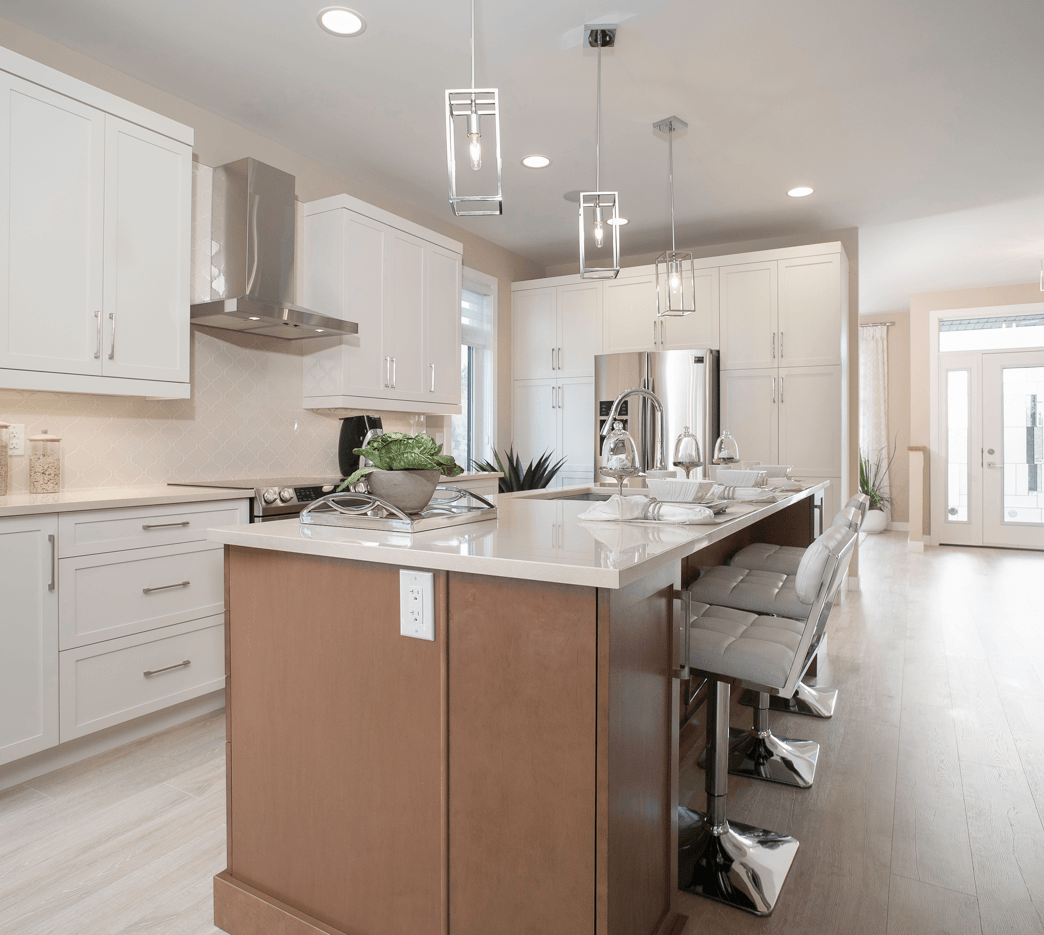 What You Need to Know About Choosing the Right Winnipeg Home Builder for You Kitchen Image